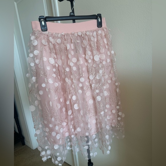 Charlie Paige Blush Sequin Skirt - Picture 3 of 14